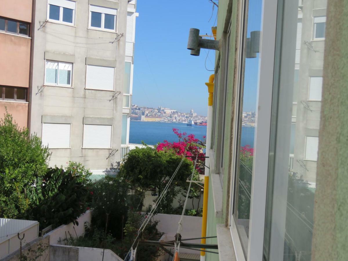 Tejo House River Lisbon Алмада Экстерьер фото